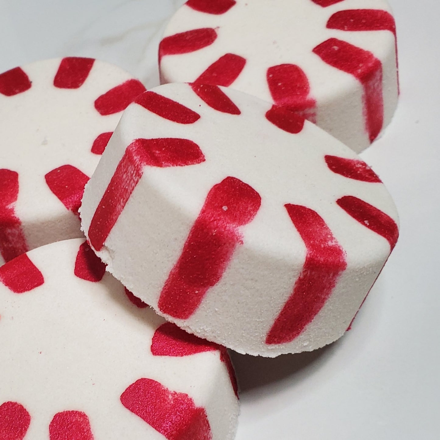 Candy cane bath bomb
